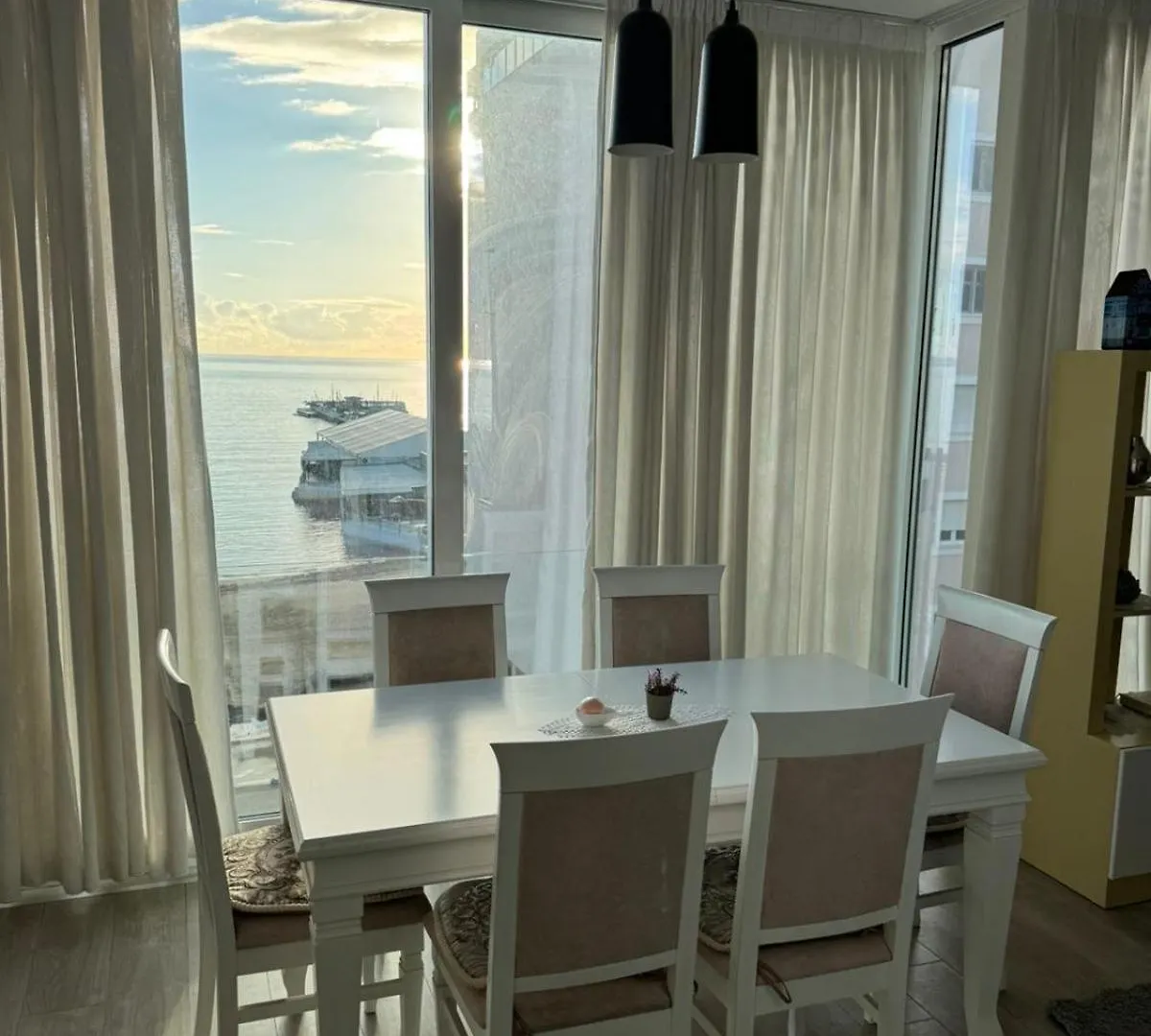 Aura Luxury Apartment Durrës